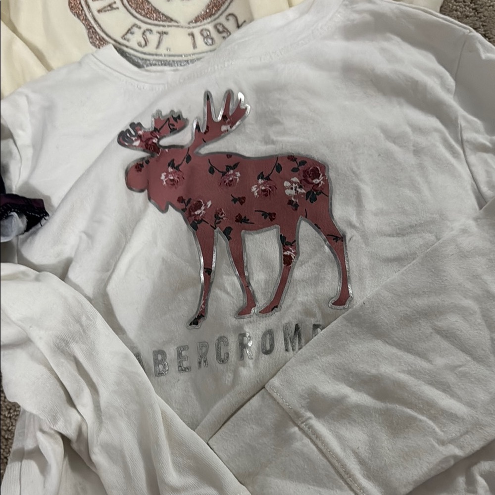 Abercrombie & Fitch Bundle - Picture 10 of 12